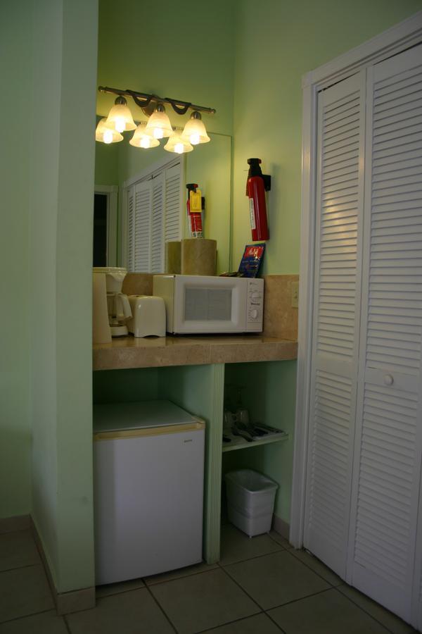 Island Time Villas George Town Extérieur photo
